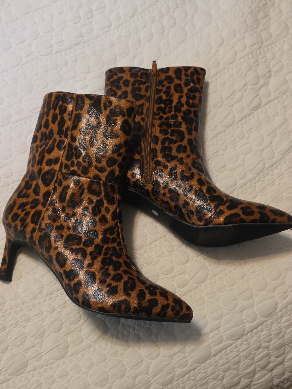 Dolce Vita Leopard Print Pointed Toe Ankle Boots - Brown/Black (NWOT)